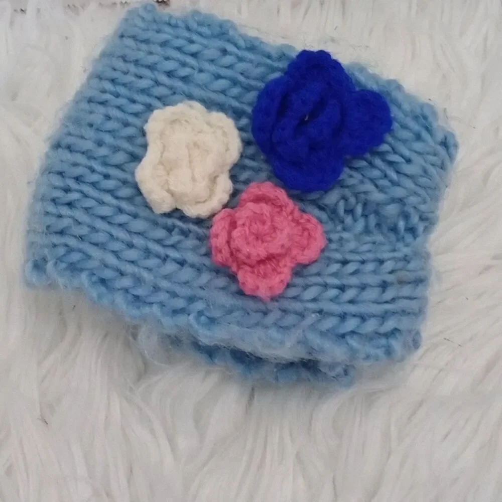 Winter girl bundle black/white hat and blue white  headbands